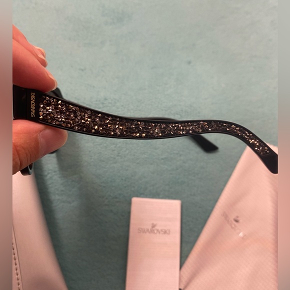 Original brand new Swarovski sunglasses with black and brown crystals - Picture 4 of 5